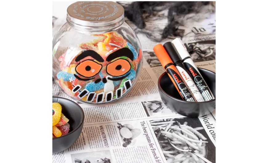 Tedd egyedivé az édességes üvegedet folyékony krétával